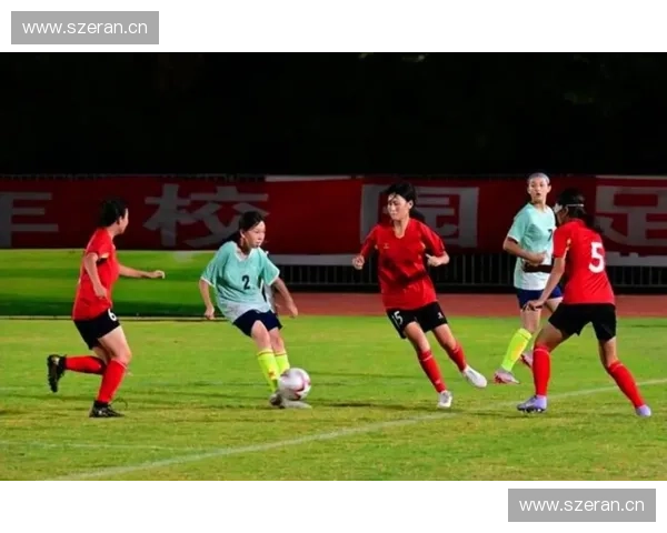北京市足球联赛精彩纷呈 本土球队角逐赛季冠军点燃城市激情